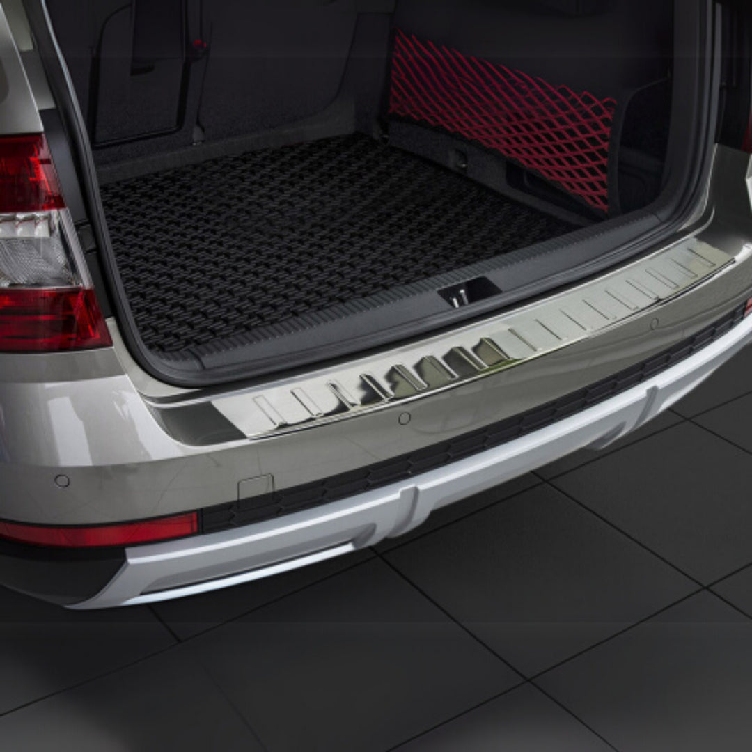 Skoda Octavia (A7) Arka Tampon Eşiği - Krom Taşlı | 2013-2019 Arası, SD
