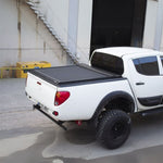 Resmi Galeri görüntüleyicisine yükleyin, Mitsubishi L200 Sürgülü Bagaj Kapama - Siyah, Düz Kasa, Omback | 2010-2015 Arası