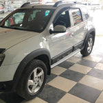 Resmi Galeri görüntüleyicisine yükleyin, Dacia Duster Dodik Seti - Çamurluk ve Kapı, Hornet (12 Parça) | 2010-2018 Arası