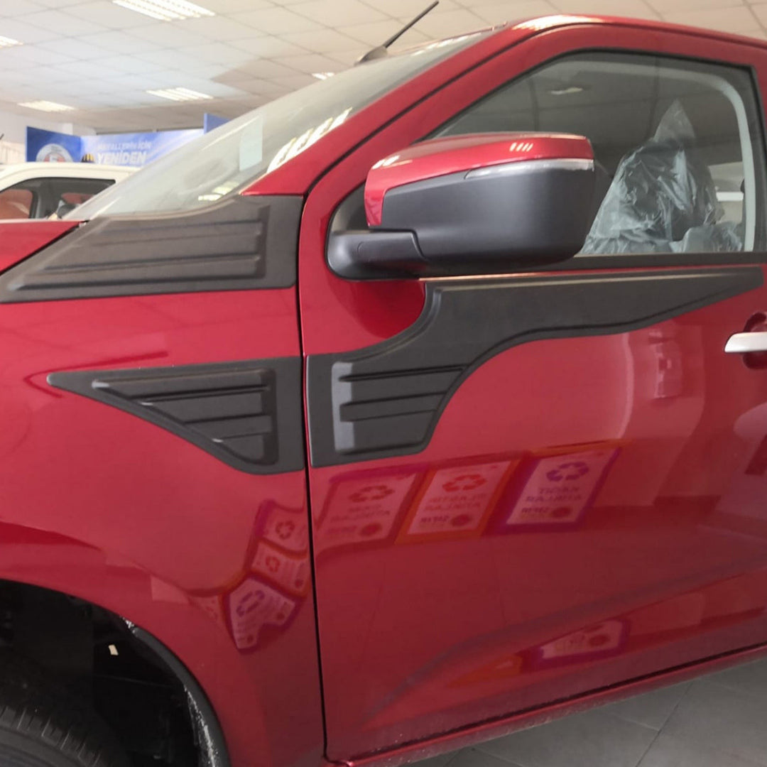 Isuzu D-Max Dodik Kapı Seti - Yarasa (6 Parça) | 2020 ve Sonrası