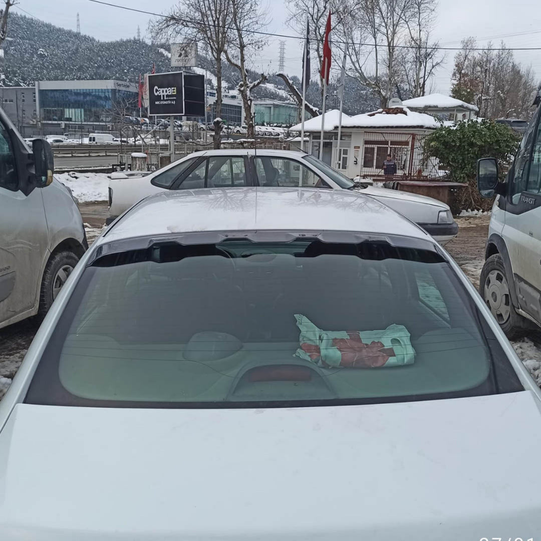 Renault Symbol Spoiler Arka Cam Üstü - Siyah | 2009-2013 Arası, SD