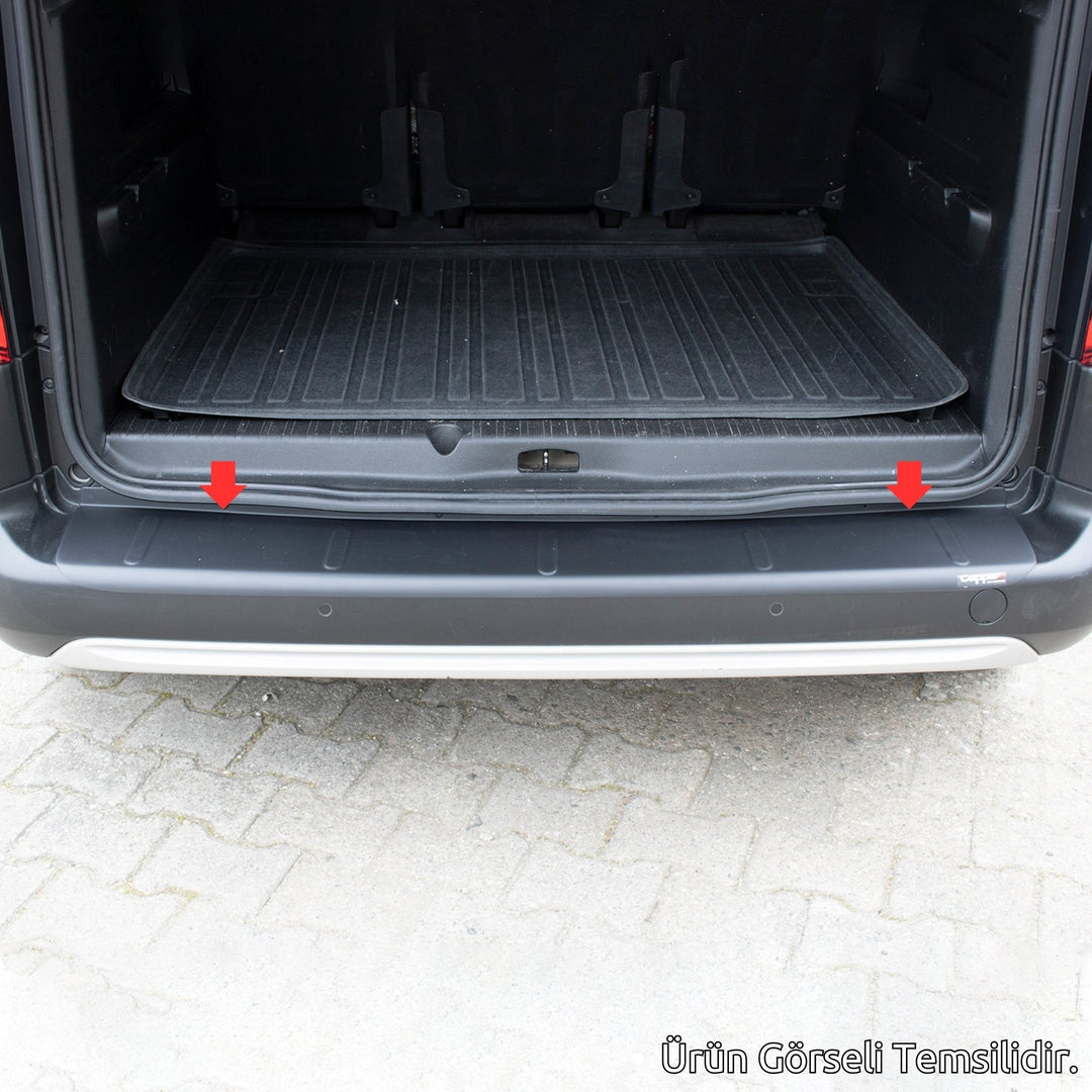 Skoda Octavia (A7) Arka Tampon Eşiği - Mat Siyah | 2013-2019 Arası, SD