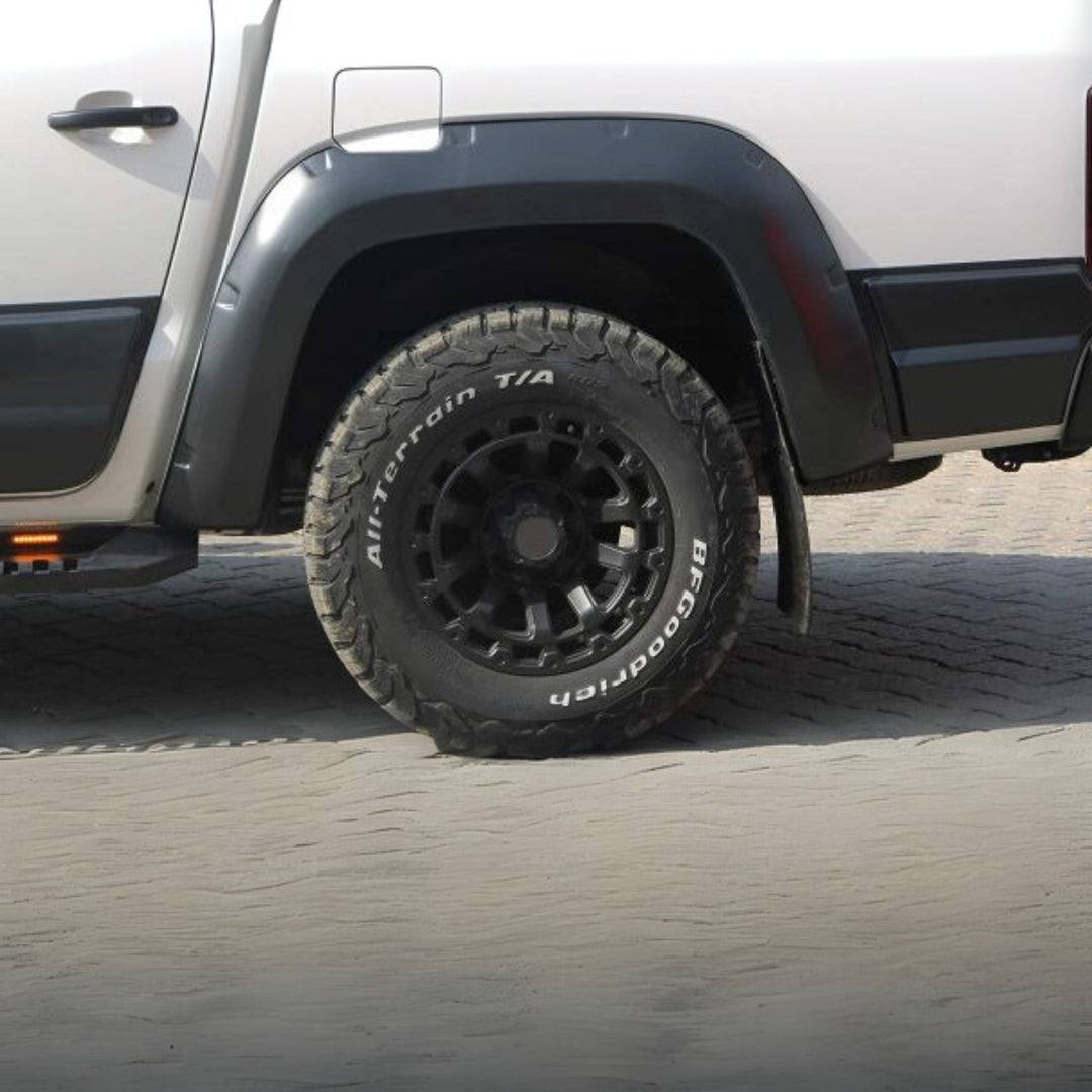 VW Amarok Dodik Seti - Çamurluk, Vidalı (4 Parça) | 2012-2017 Arası