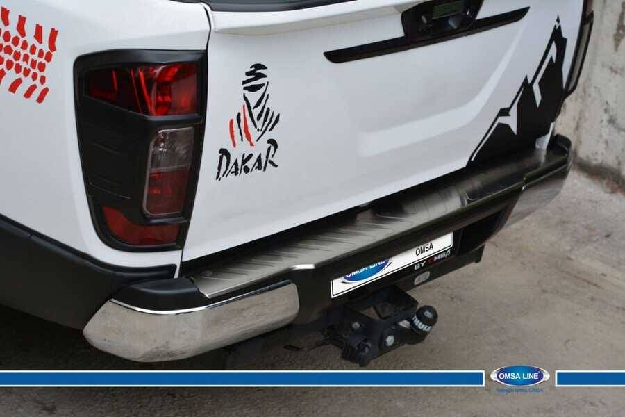 Nissan Navara Arka Tampon Eşiği - Krom Taşlı | 2015 ve Sonrası