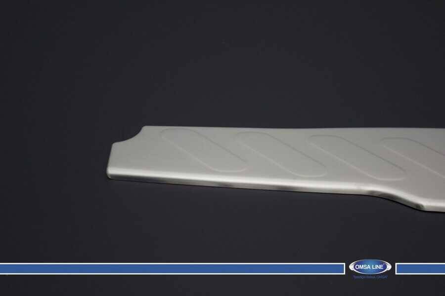 Nissan Navara Arka Tampon Eşiği - Krom Taşlı | 2015 ve Sonrası
