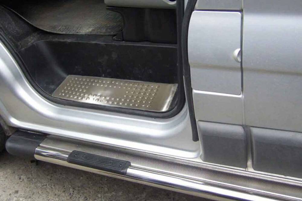 Renault Trafic Kapı Eşiği - Krom, Desenli (3 Parça) | 2010-2014 Arası
