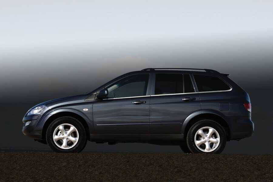 SsangYong Kyron Cam Çıtası Alt - Krom (6 Parça) | 2007 ve Sonrası