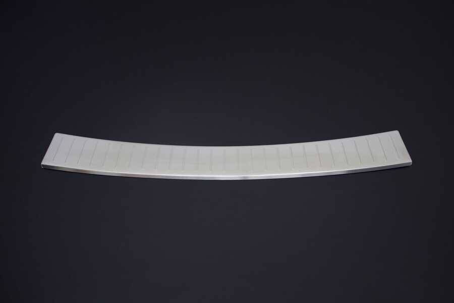 Toyota Auris Arka Tampon Eşiği - Krom Taşlı | 2015-2018 Arası