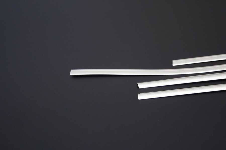 Toyota Auris Cam Çıtası Alt - Krom (4 Parça) | 2007-2012 Arası, HB